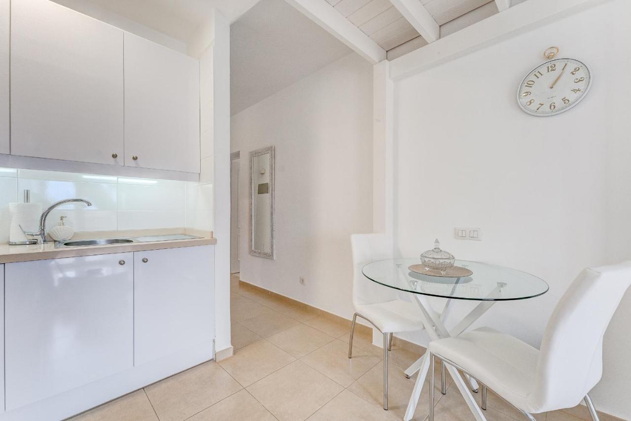 Yucca Park Apartment 아데제 외부 사진